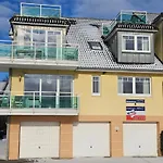 Strandoase Strandoase Strandmuschel * Sierksdorf